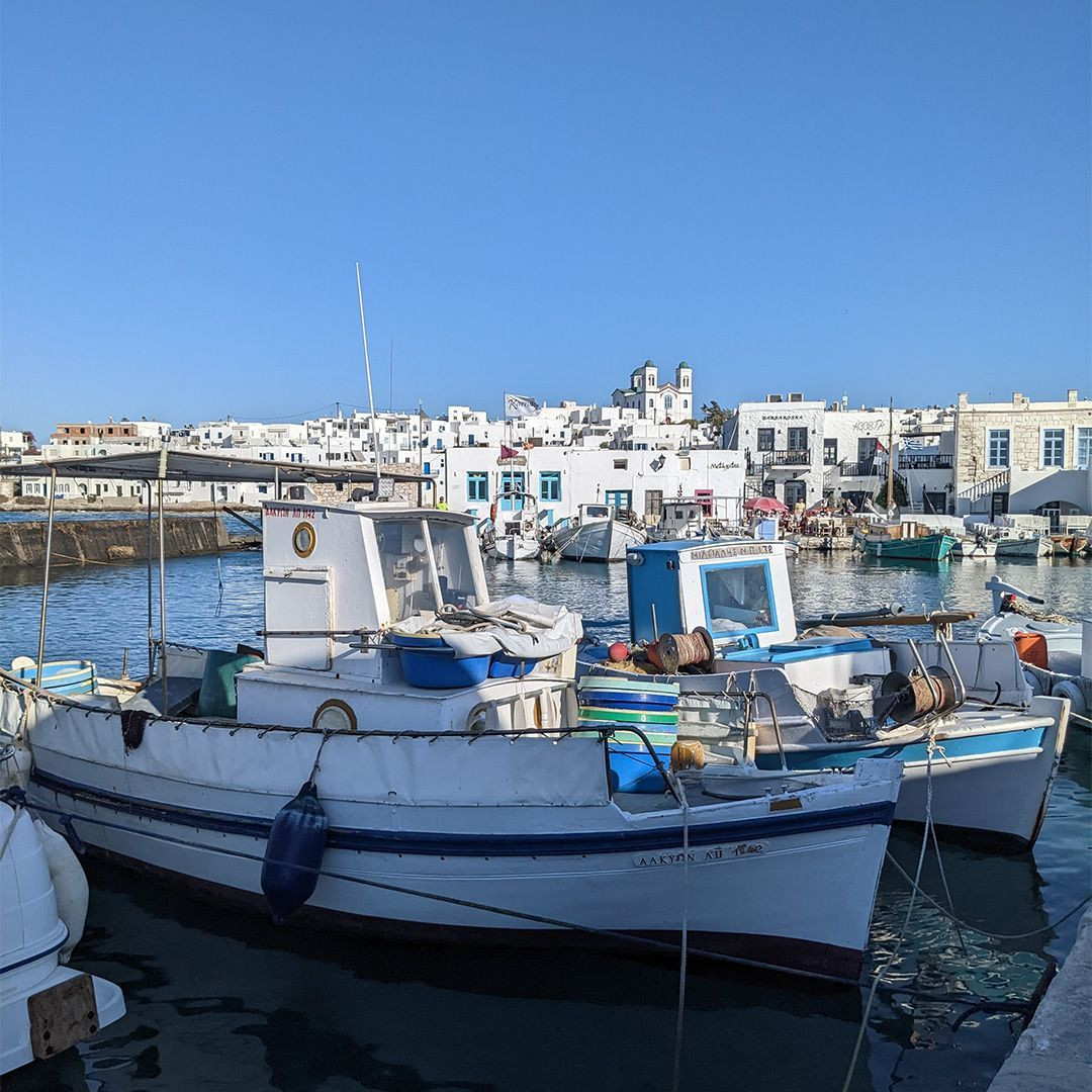 © Cécile Hénard Fischerboote im Hafen von Naoussa - Paros - Griechenland