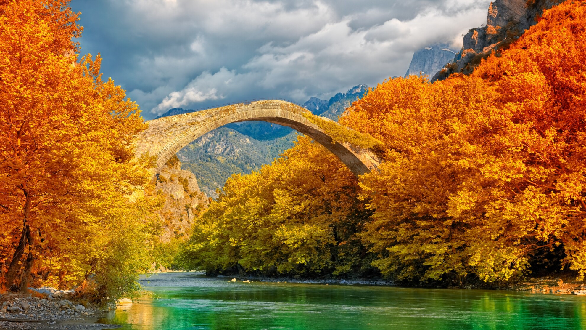 Griechenland im Herbst: Wander- und Radreisen - Kelifos