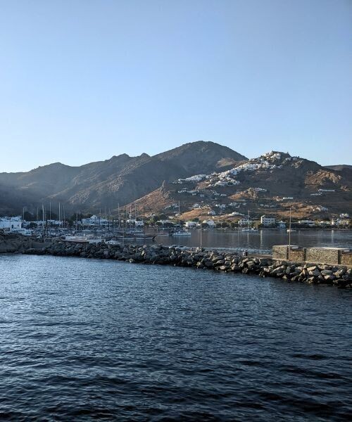 Port de Sérifos et sa Chora perchée - Cyclades - Grèce